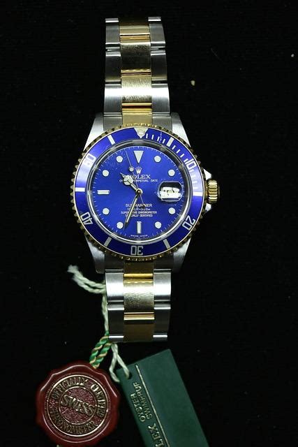 glycine combat sub vs rolex submariner